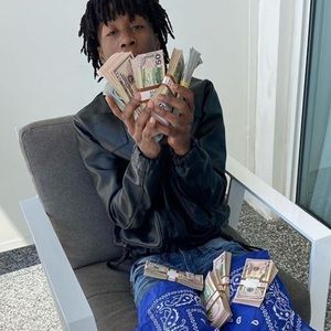 Meet your Posher, Dylan